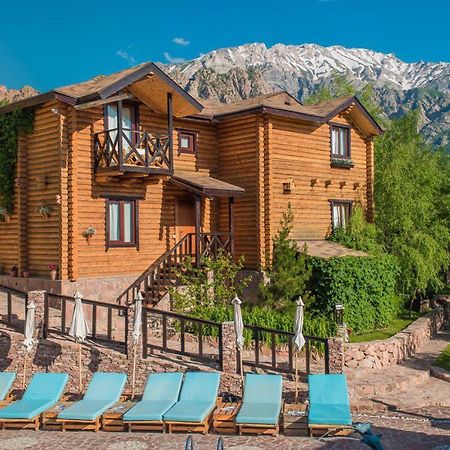 Boutigue Hotel Nebesa Chimgan Zewnętrze zdjęcie