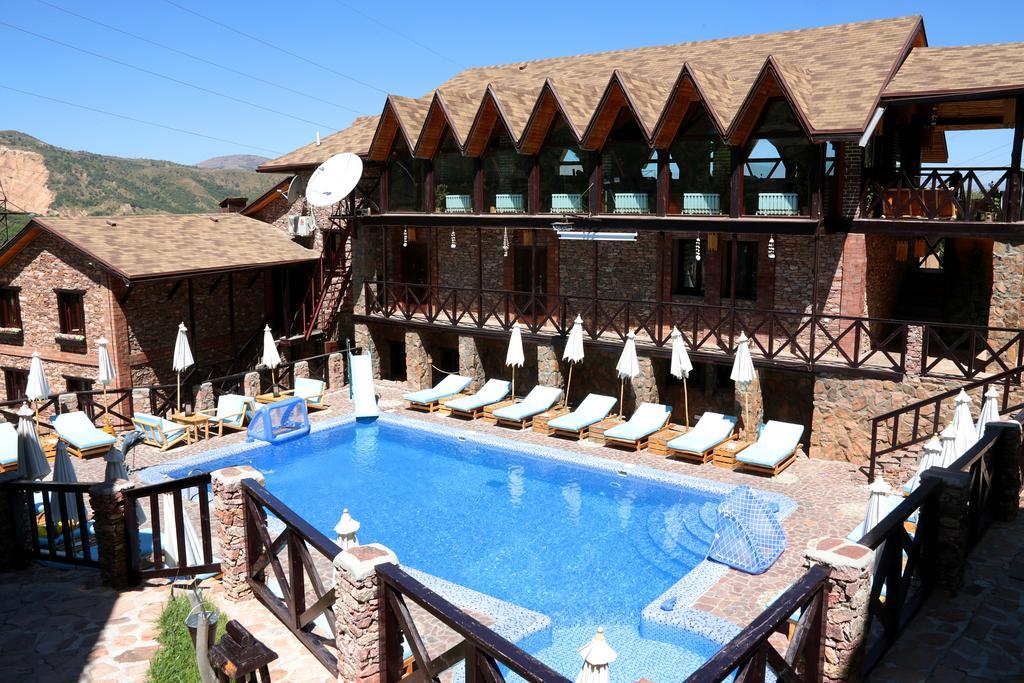 Boutigue Hotel Nebesa Chimgan Zewnętrze zdjęcie